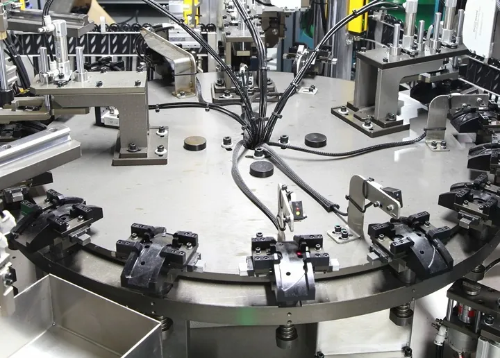 Helmet Strap Adjuster Assembly Machine - photo 2