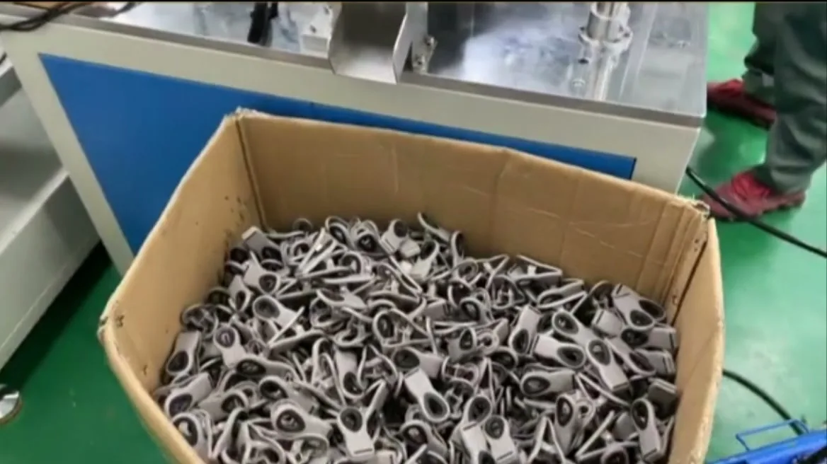 Glove Clip Assembly Machine