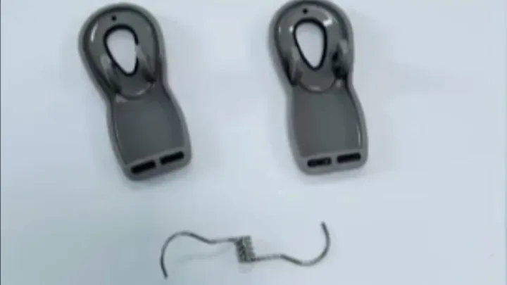 Glove Clip Assembly Machine