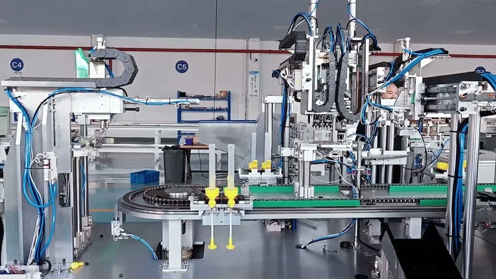Watering Can Sprayer Assembly Machine