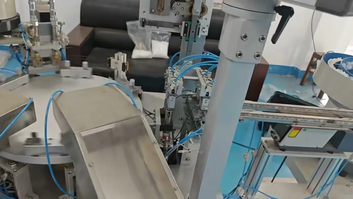 Dip Tube Inserting Machine - photo 2