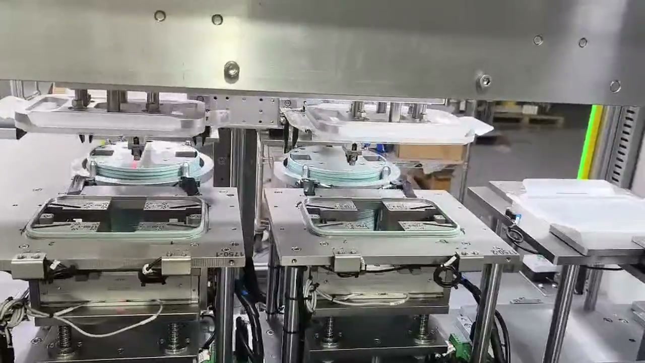Pakistan · Food Storage Containers · Two-Station Lid Seal Ring Assembly Machine