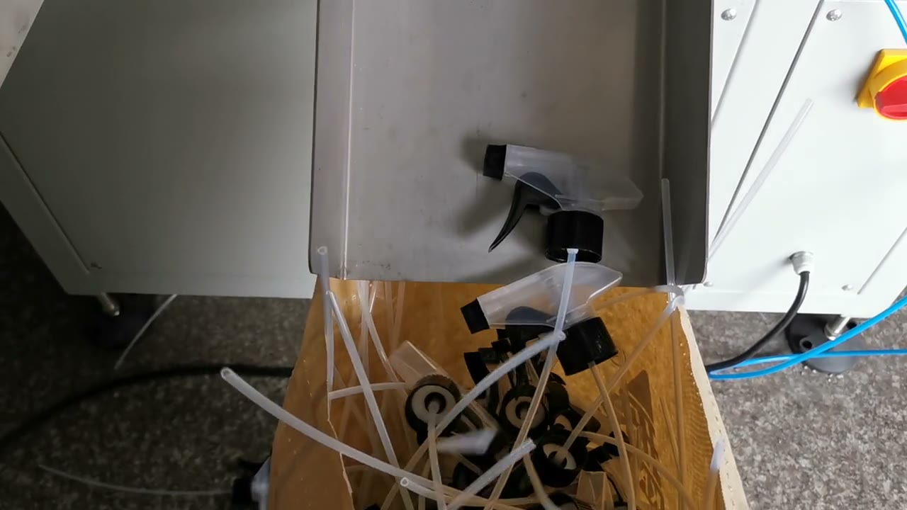 Trigger sprayers